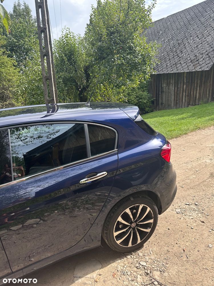 Fiat Tipo 1.6 MultiJet 16v Lounge - 17