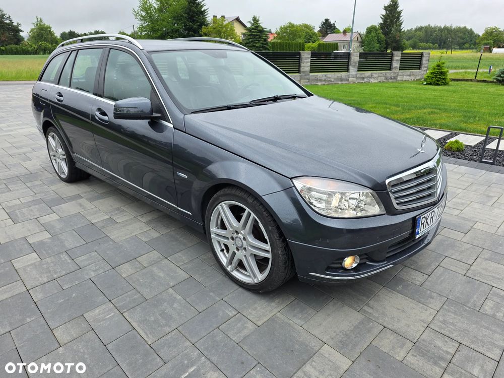 Mercedes-Benz Klasa C 250 CDI DPF 4Matic (BlueEFFICIENCY) 7G-TRONIC Elegance - 7