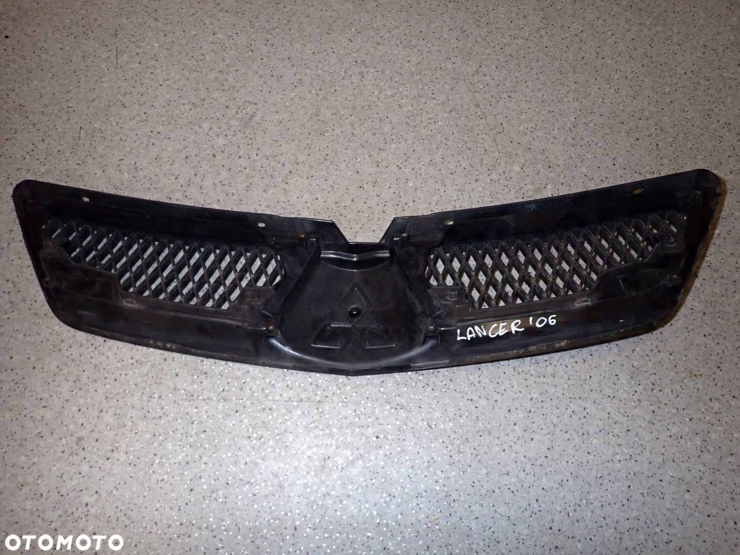MITSUBISHI LANCER 06-07 ATRAPA GRILL A39B - 9