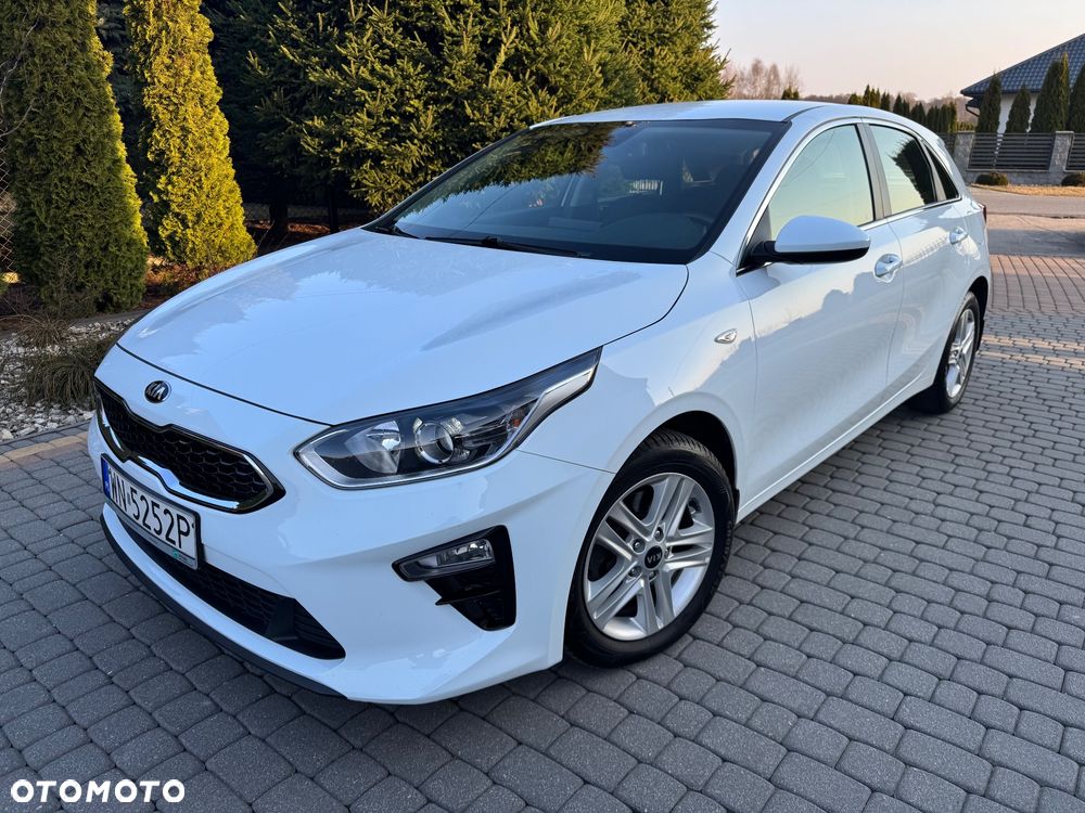Kia Ceed 1.6 CRDi mHEV M - 7