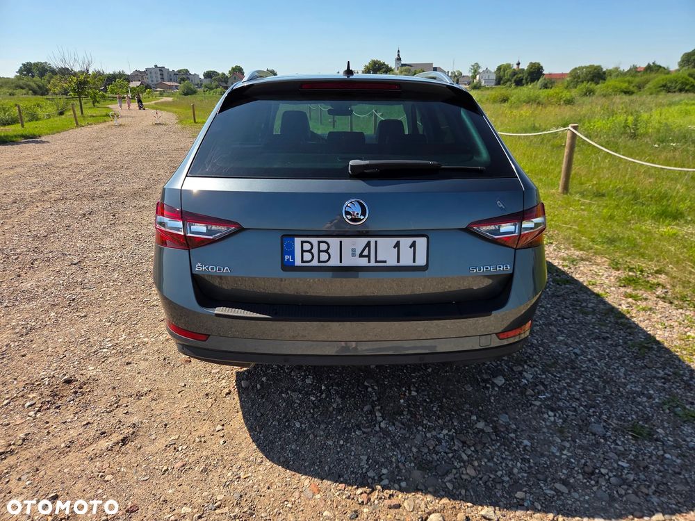 Skoda Superb 1.6 TDI Ambition - 5