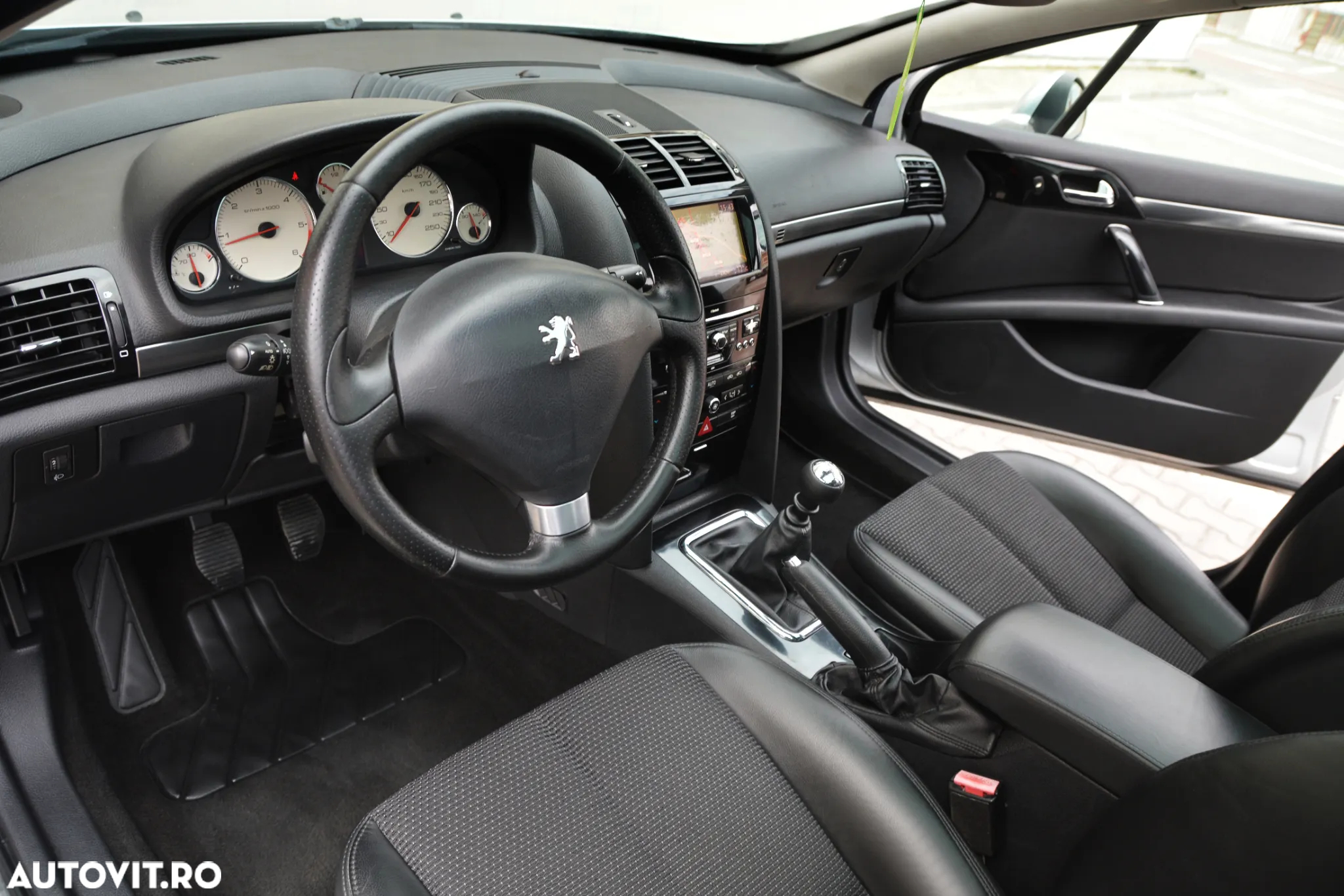 Peugeot 407 - 8
