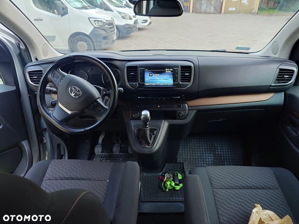Toyota Proace Verso - 9