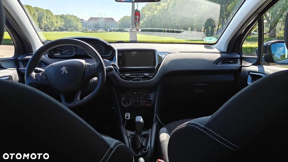 Peugeot 208 1.2 PureTech Active - 12