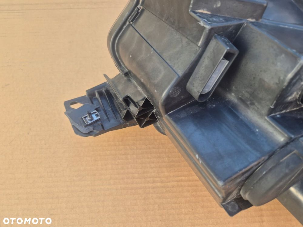 Citroen Berlingo 3 lampa prawa.Valeo. 2018- - 12