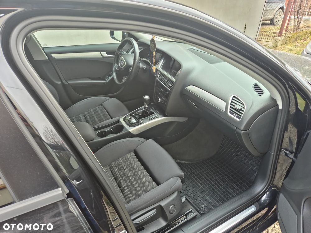 Audi A4 Avant 2.0 TDI - 13