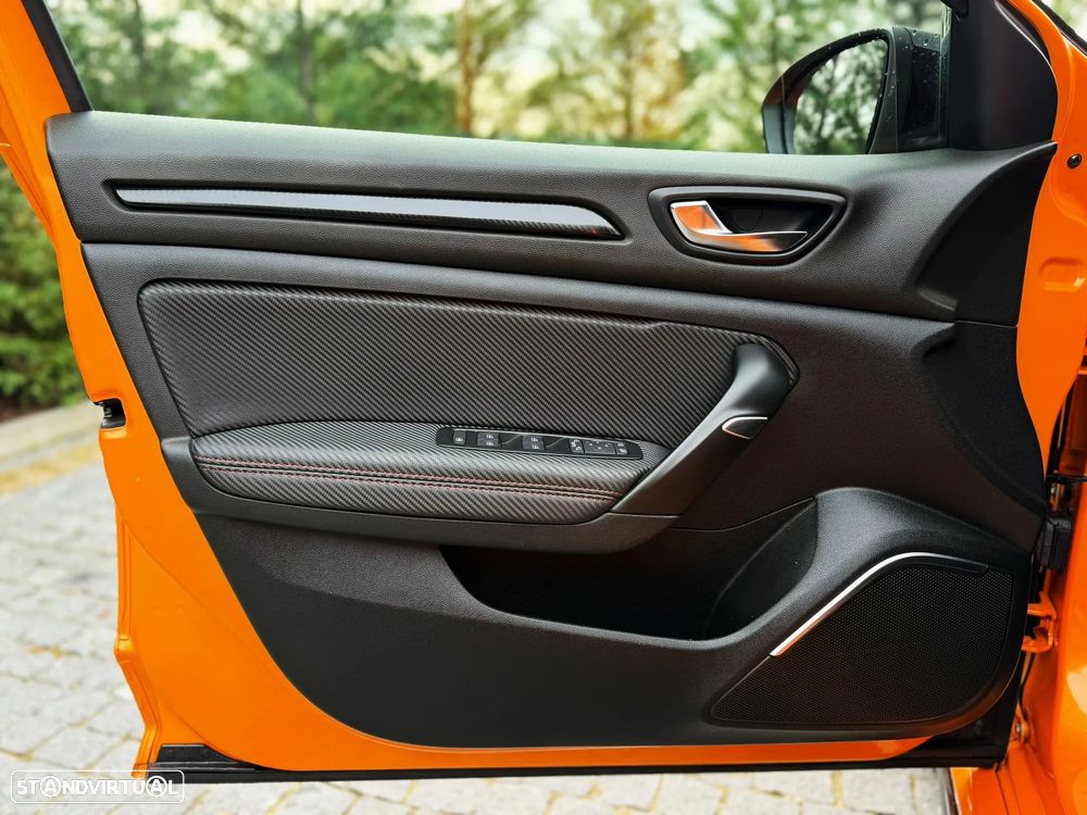 Renault Mégane TCe 300 GPF R.S. TROPHY - 10