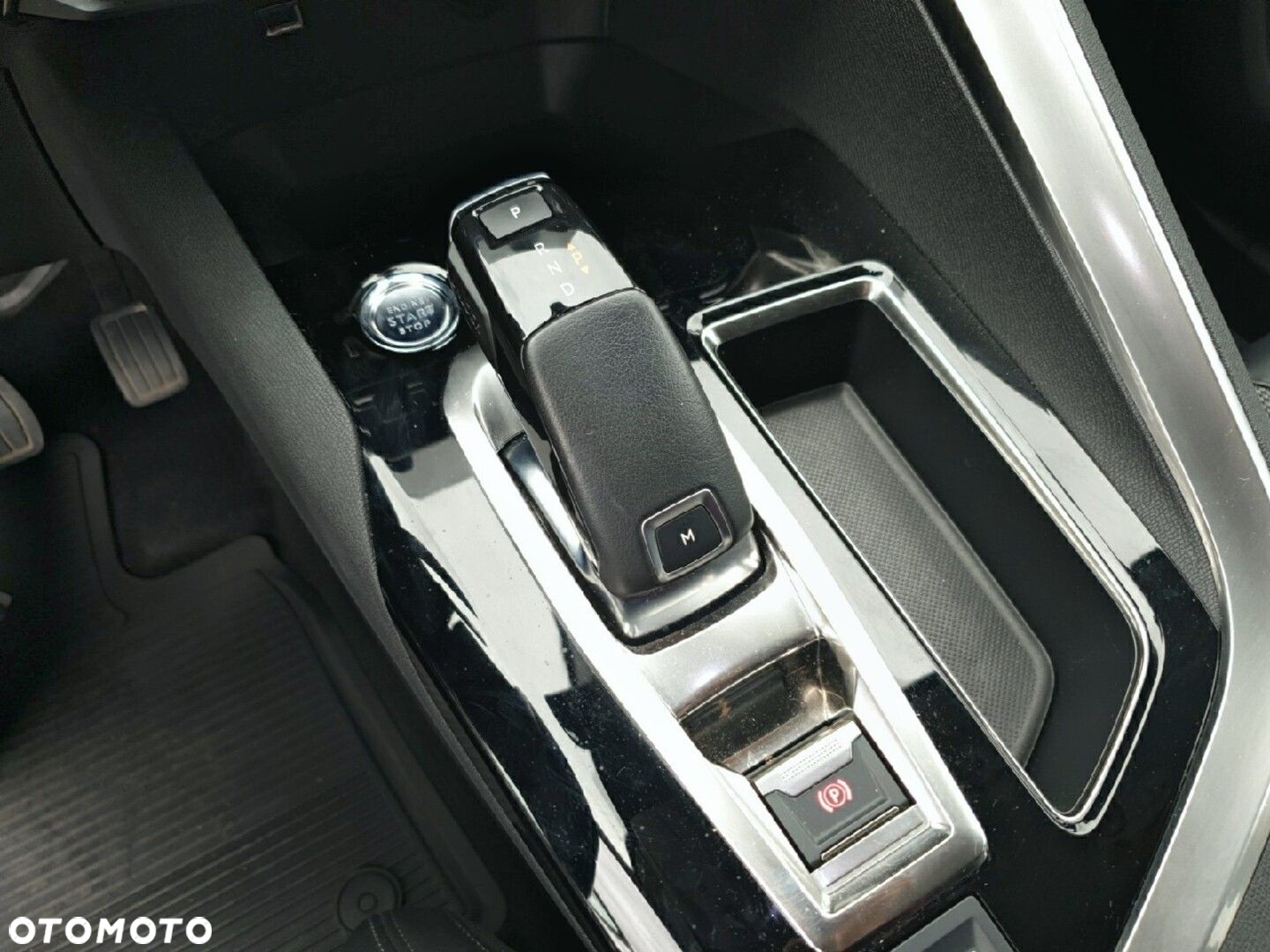 Peugeot 5008 1.2 PureTech Allure Pack S&S EAT8 - 10