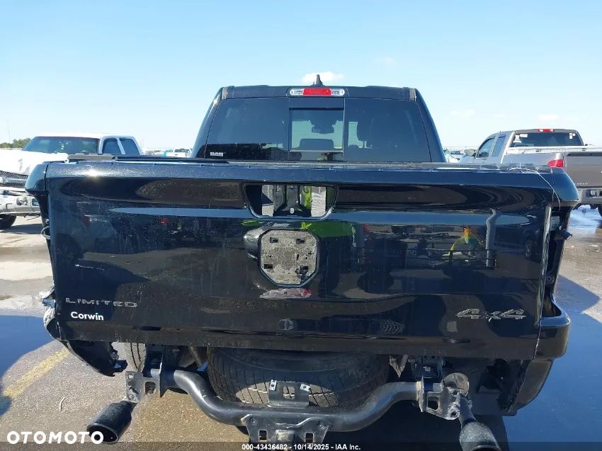 RAM 1500 Crew Cab Limited - 9