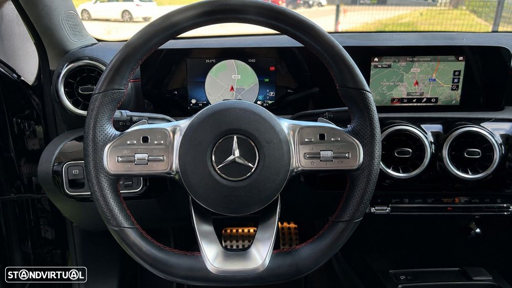 Mercedes-Benz A 250 - 25