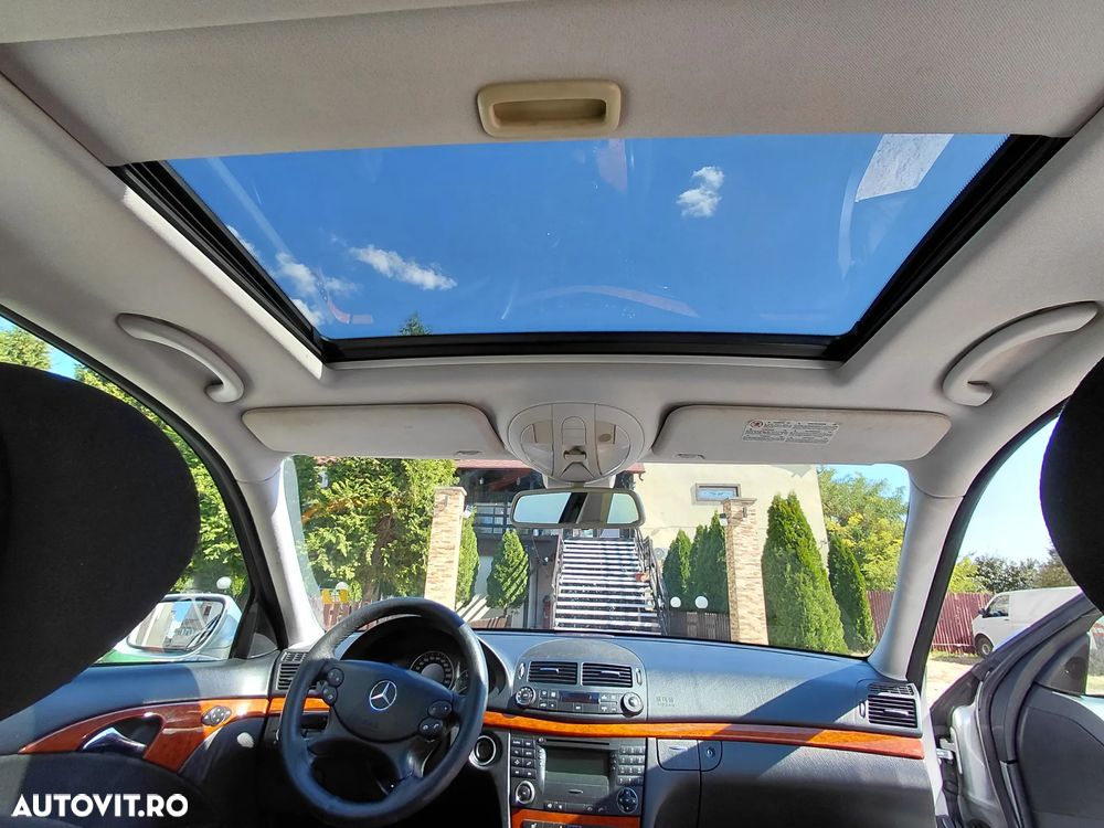 Mercedes-Benz E - 10