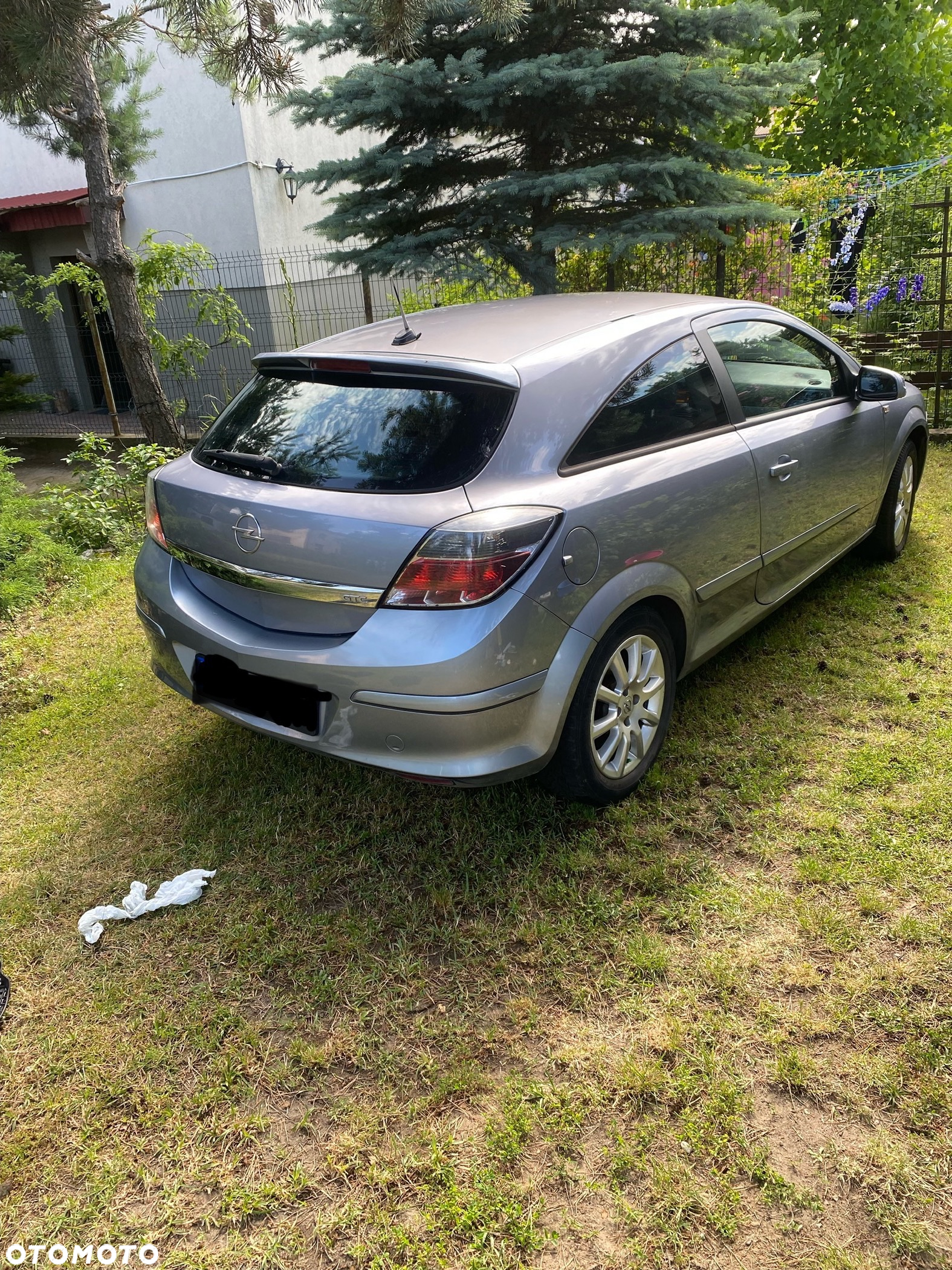 Opel Astra GTC 1.6 - 2