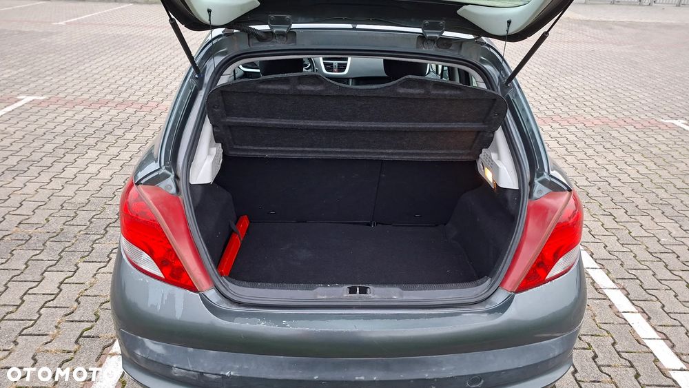 Peugeot 207 1.4 HDi Trendy - 8
