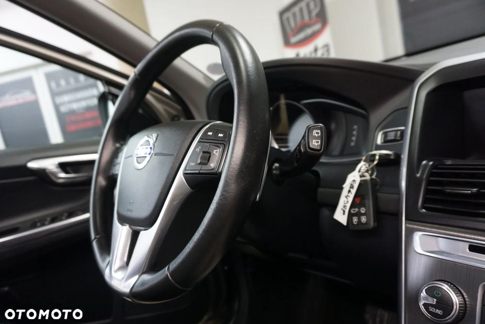Volvo XC 60 - 22