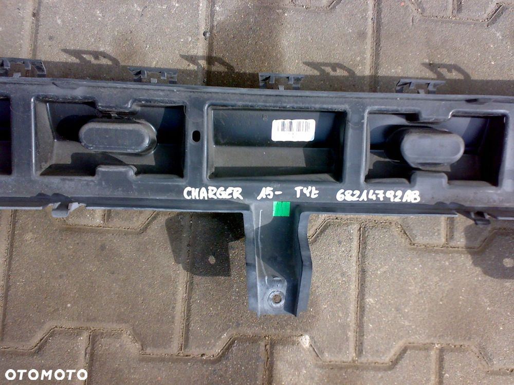 dodge charger 2015 - wzmocnienie absorber w zderzak tylny tył 68214792ab - 2