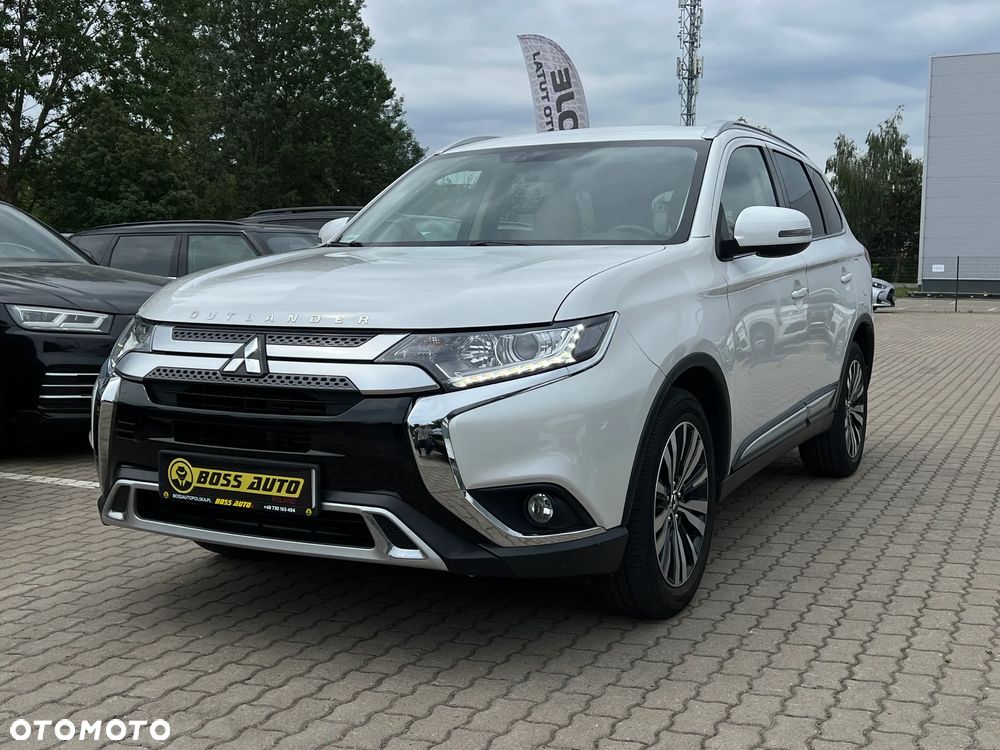 Mitsubishi Outlander - 5