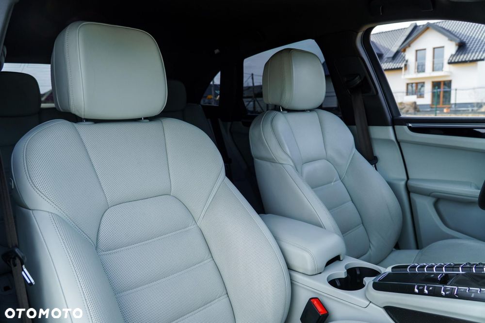Porsche Macan Standard - 15
