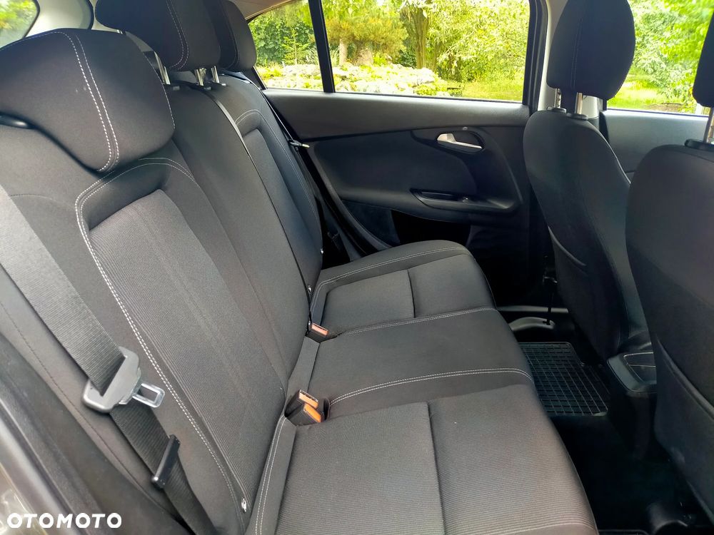 Fiat Tipo - 12