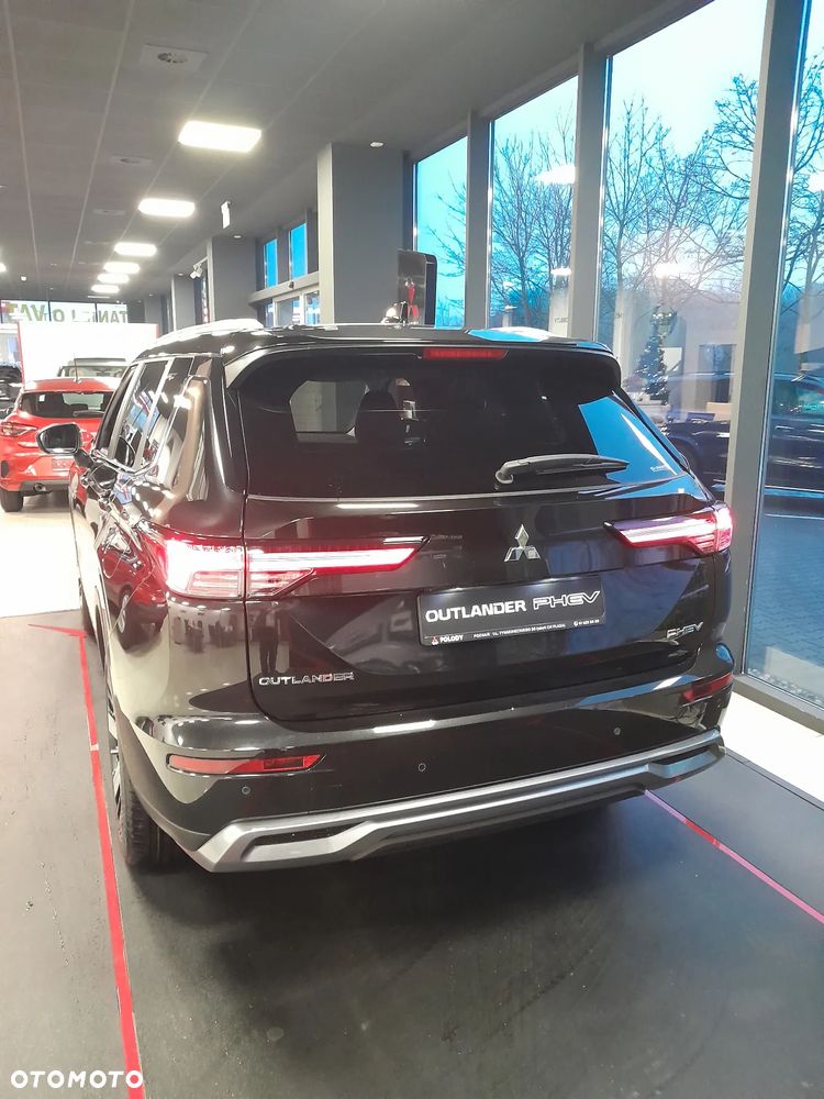 Mitsubishi Outlander Intense - 6