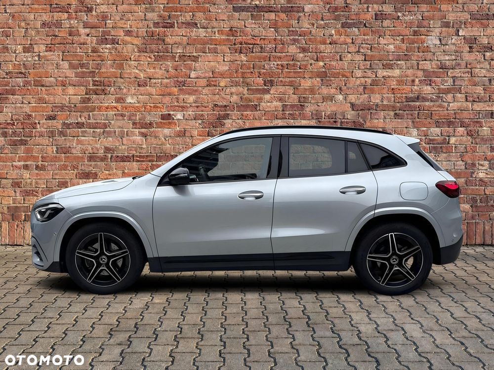 Mercedes-Benz GLA 200 mHEV AMG Line 7G-DCT - 8