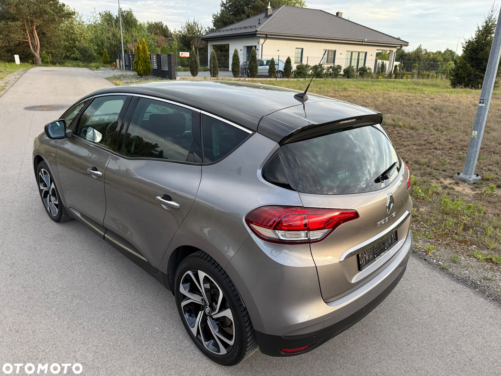 Renault Scenic ENERGY TCe 130 S&S Bose Edition - 16