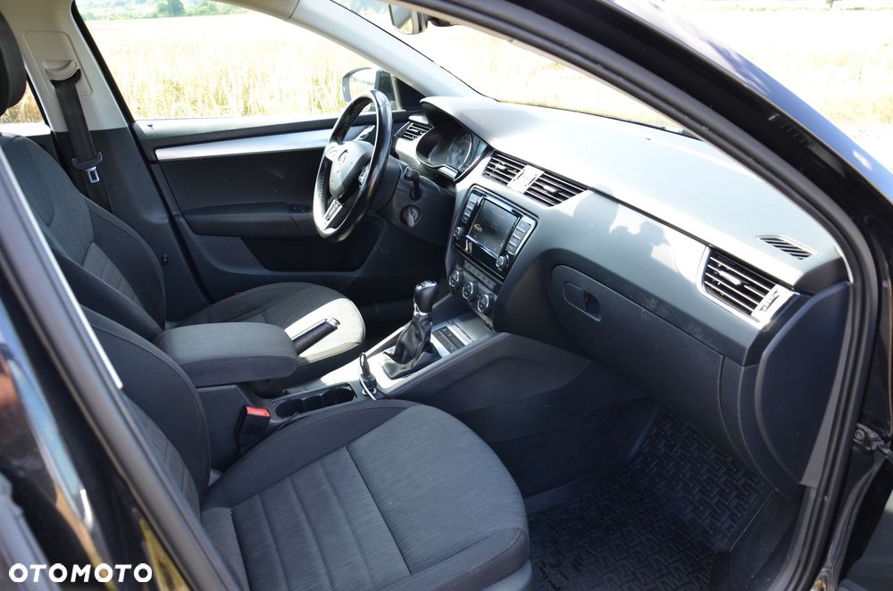 Skoda Octavia 2.0 TDI Style - 12