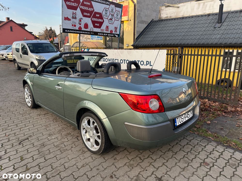 Renault Megane 1.6 Privilege - 12