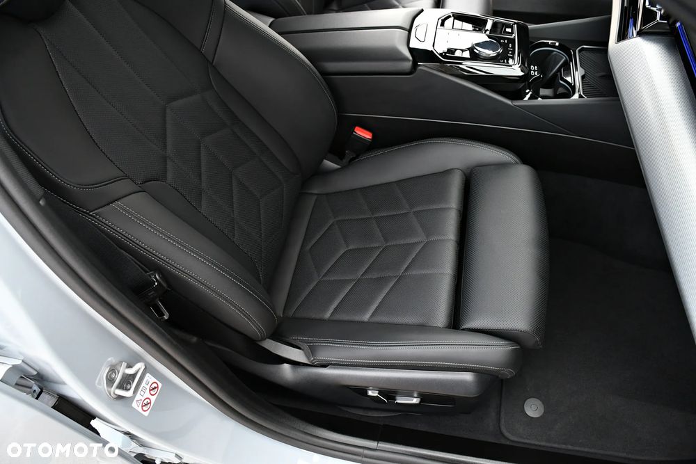 BMW Seria 5 520d mHEV M Sport - 19