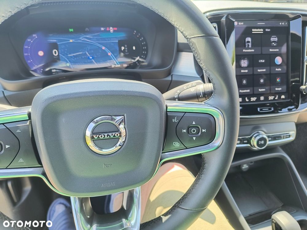 Volvo XC 40 B5 B AWD Geartronic RDesign - 34