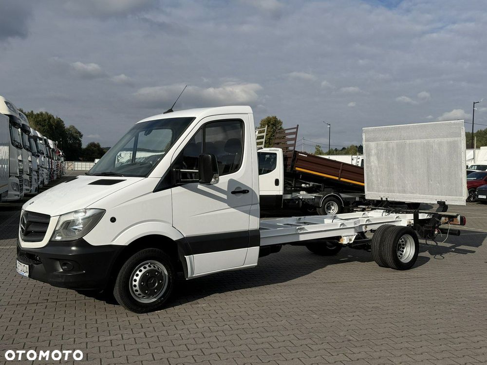 Mercedes-Benz Sprinter - 1