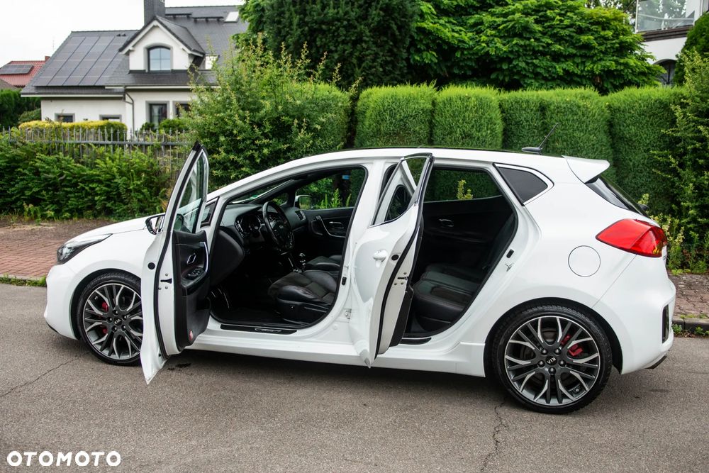 Kia Ceed 1.6 T-GDI GT - 16