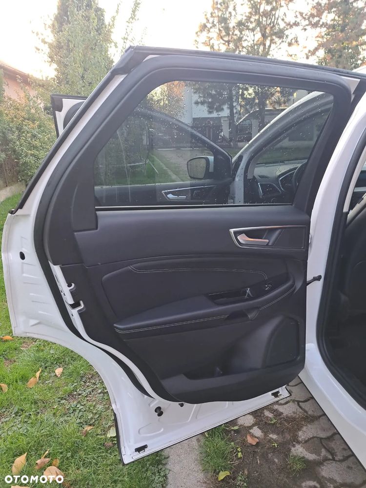 Ford Edge 2.0 TDCi Bi-Turbo 4x4 Titanium - 6
