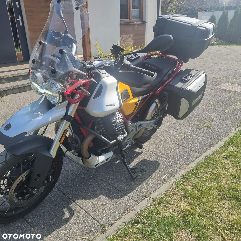 Moto Guzzi V85 - 5