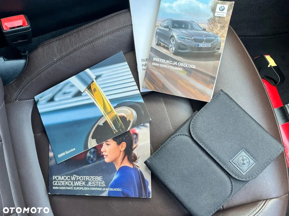 BMW Seria 3 330i xDrive Advantage sport - 36
