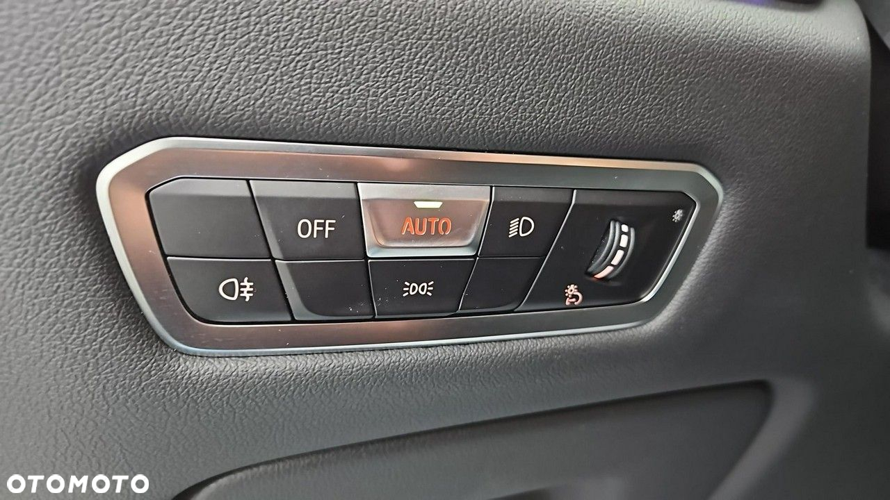 BMW X5 xDrive25d - 17