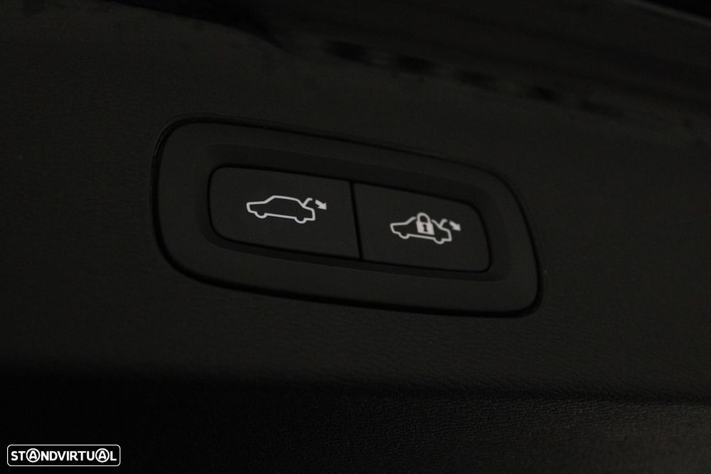 Volvo V60 2.0 T6 AWD TE R-Design Expression - 34