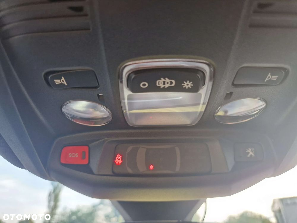 Peugeot 3008 1.6 PureTech GPF GT Line S&S EAT8 - 20
