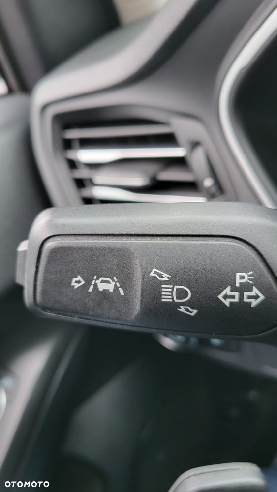 Ford Focus 1.5 EcoBlue Start-Stopp-System COOL&CONNECT - 17