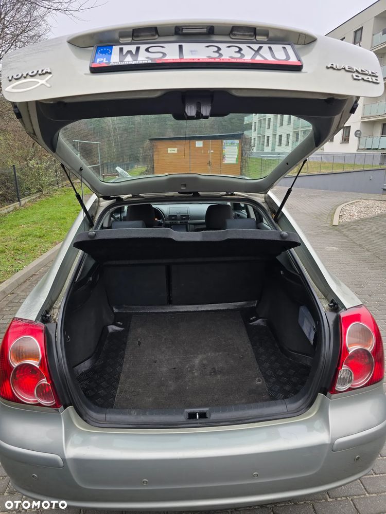 Toyota Avensis 2.0 D-4D Sol - 9
