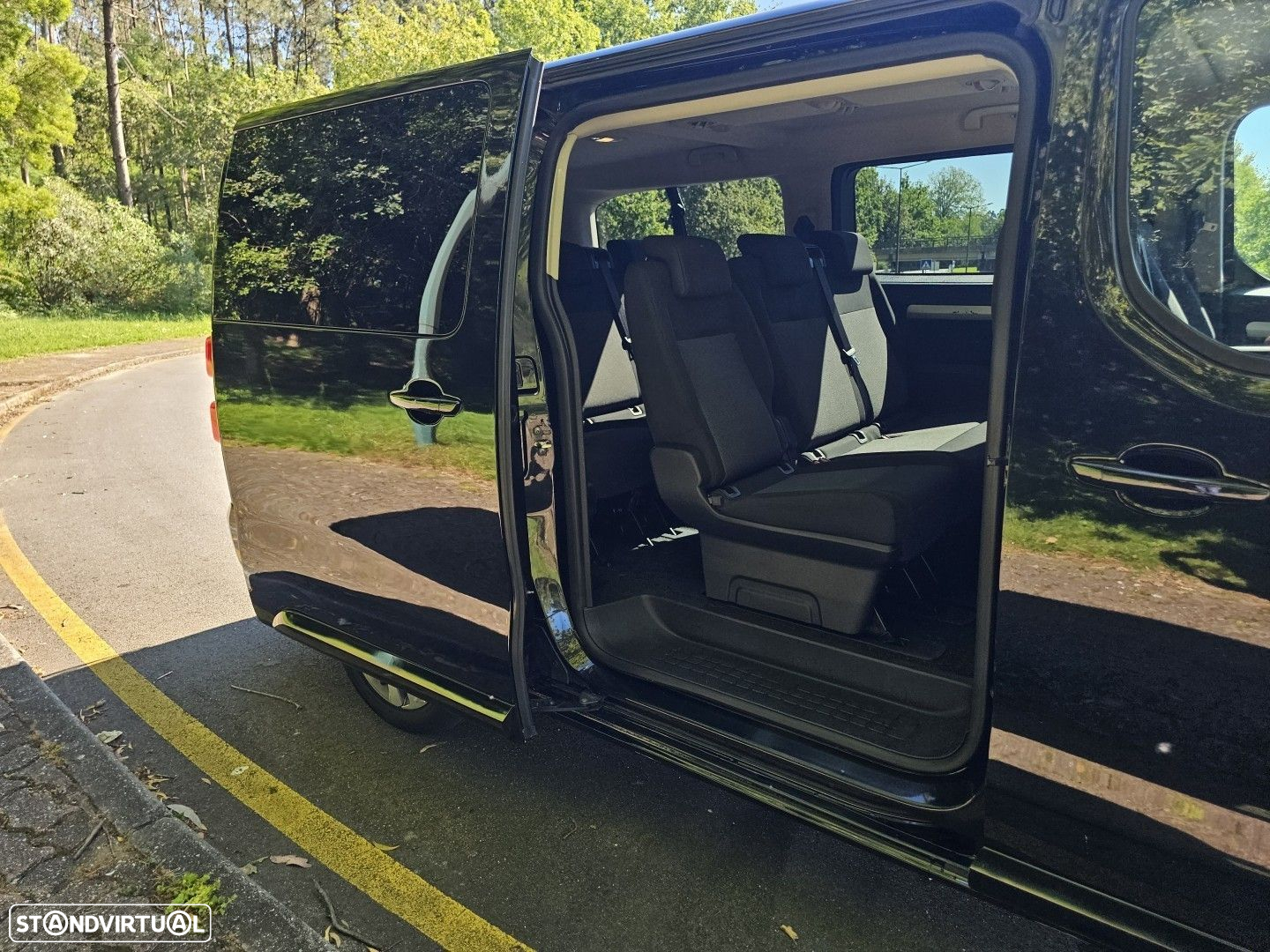 Peugeot Traveller 2.0 BlueHDi L2H1 Allure Standard - 28