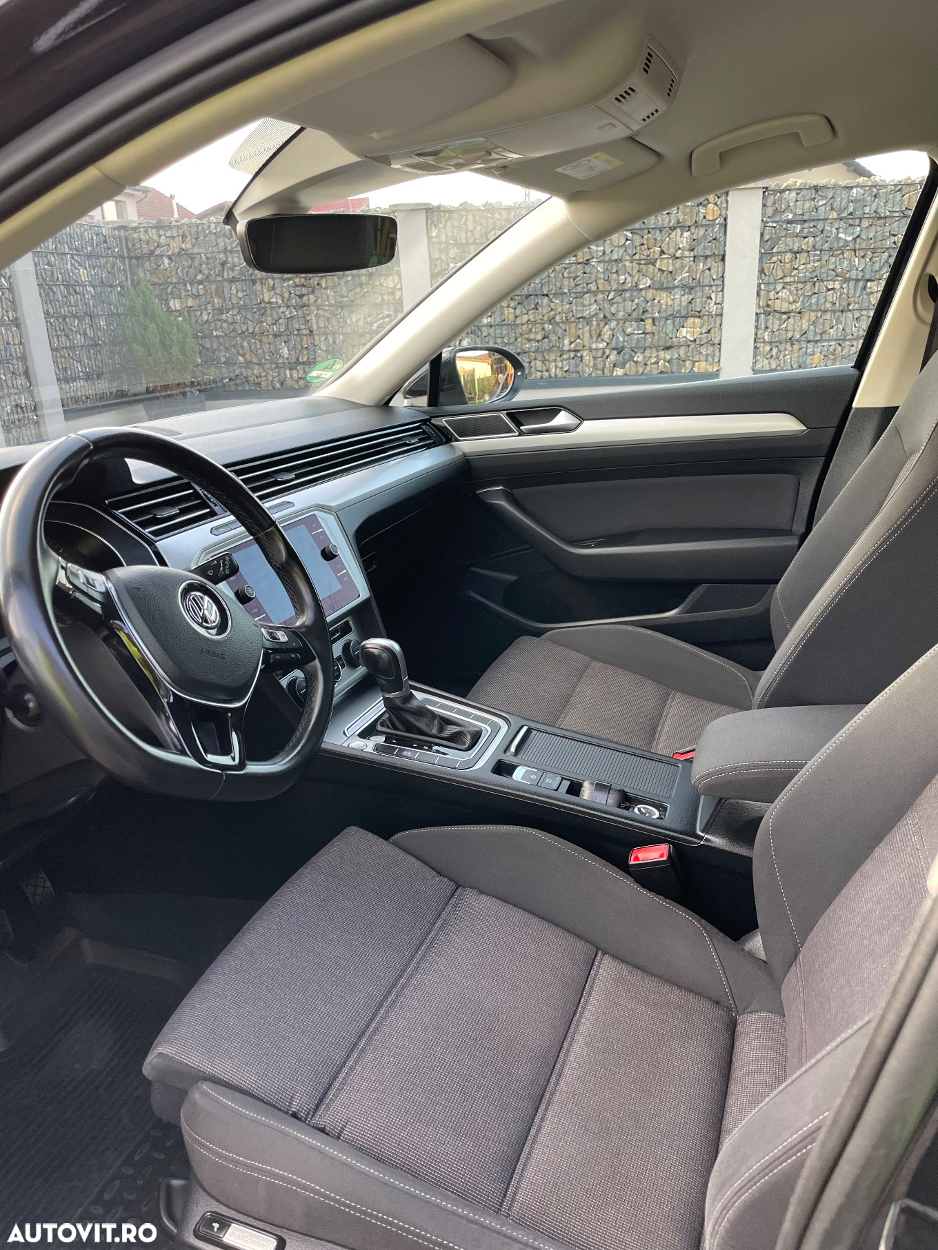 Volkswagen Passat - 8