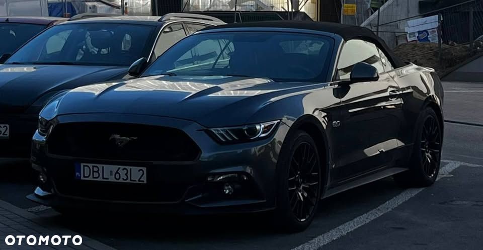 Ford Mustang - 4