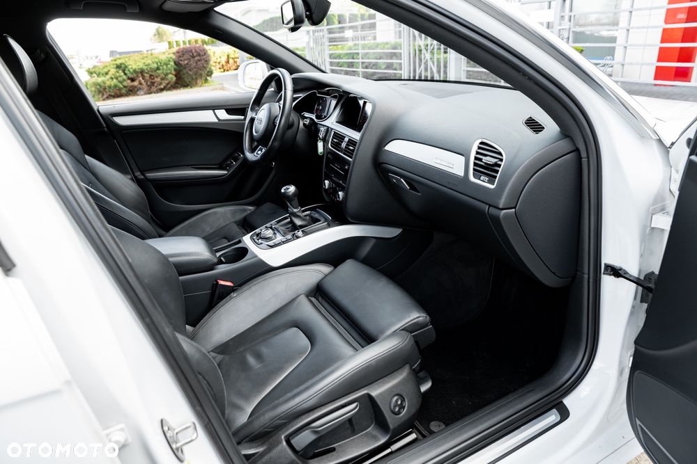 Audi A4 Avant 3.0 TDI DPF quattro S line Sportpaket - 19