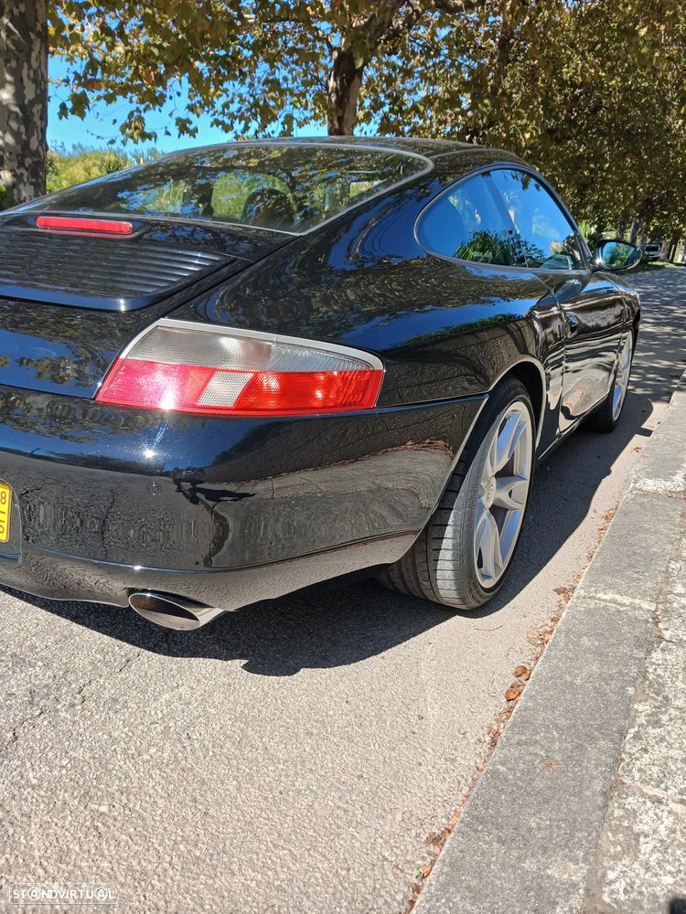 Porsche 911 (996) - 12