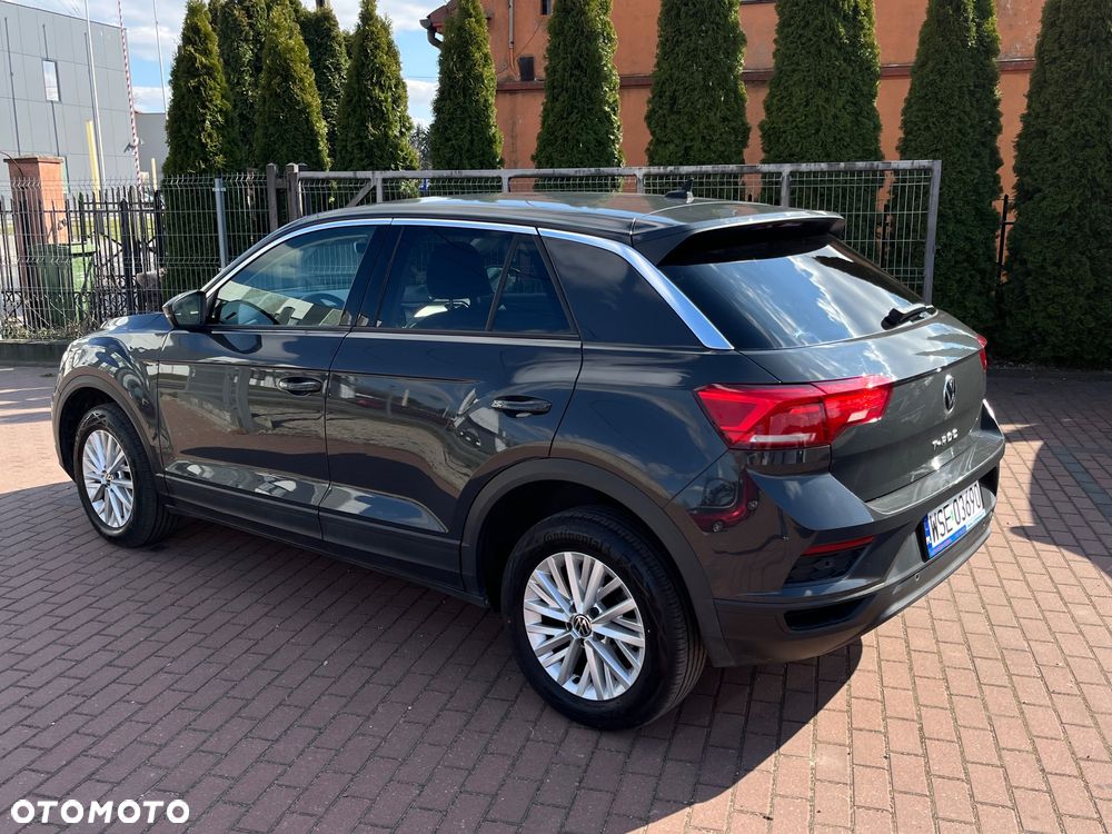Volkswagen T-Roc - 3