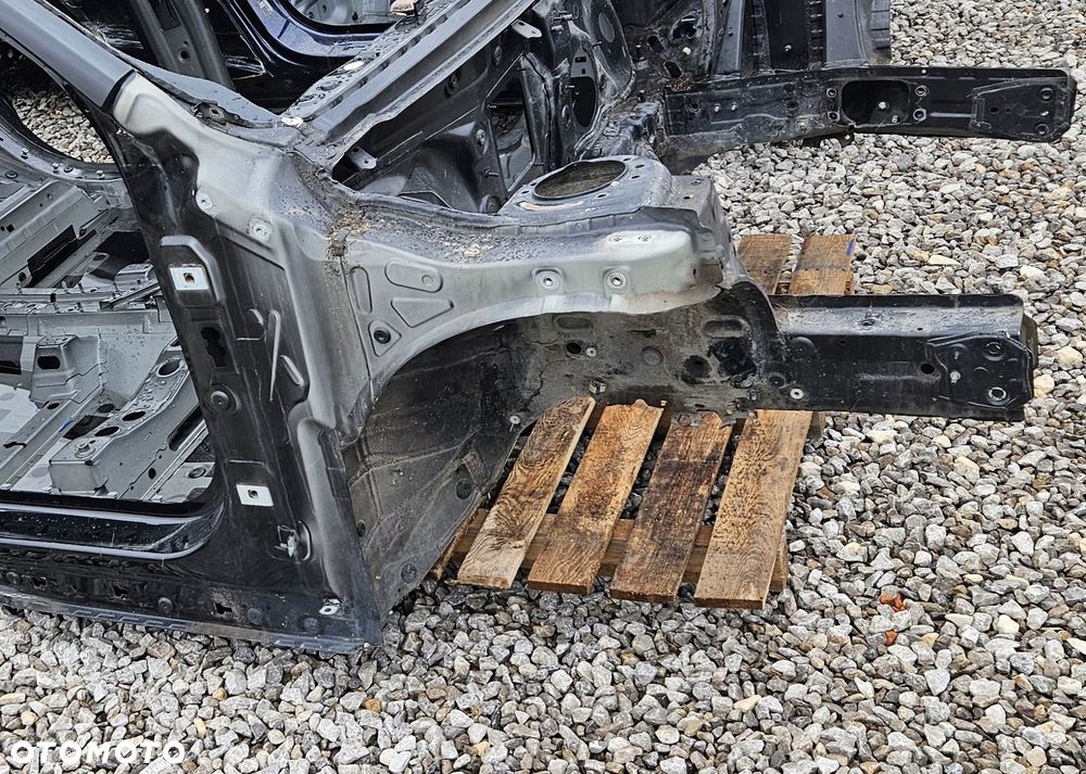 bmw f48 x1 ćwiartka prawa prawy przód fartuch podłużnica słupek a b - 1