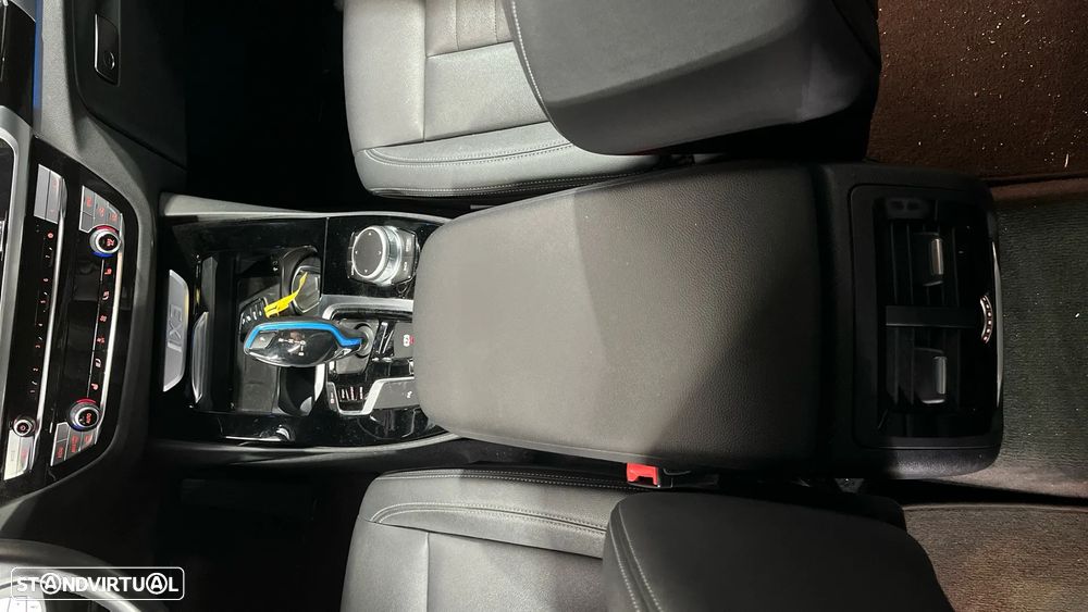 BMW iX3 Inspiring - 12