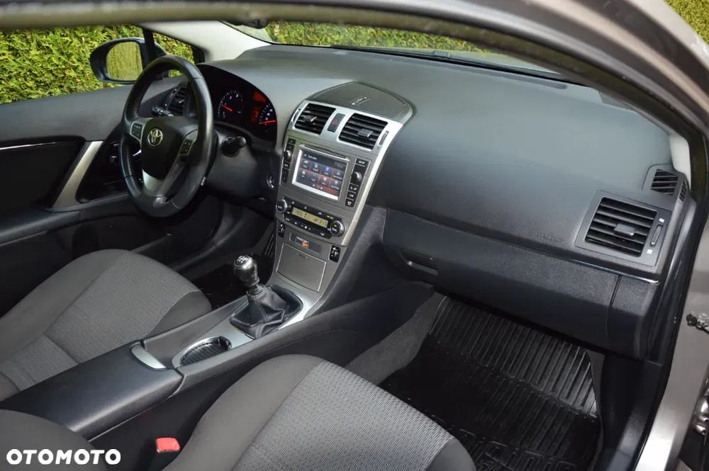 Toyota Avensis 2.0 D-4D Edition - 9