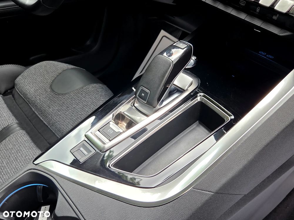 Peugeot 5008 - 10
