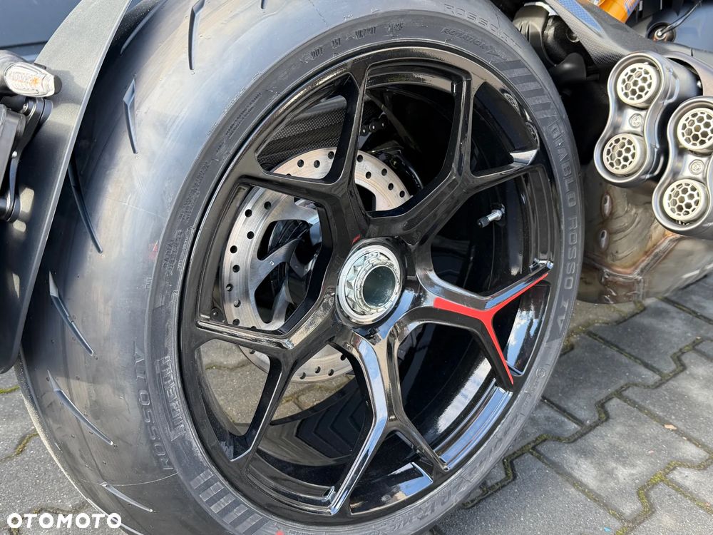 Ducati Diavel - 7